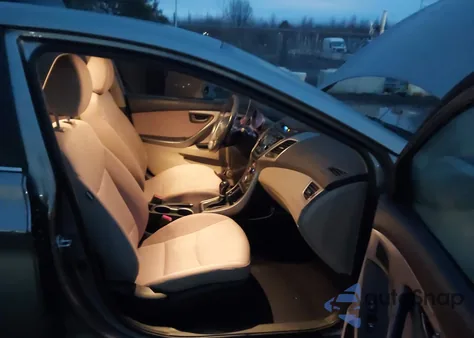 2016 Hyundai Elantra Value Edition из США, поврежденный, VIN 5NPDH4AE9GH679405